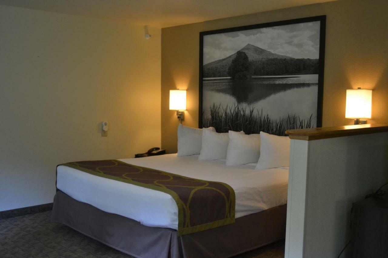 Hotel Super 8 By Wyndham Lebanon Extérieur photo